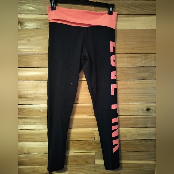 ❌Sold ❌ Victoria's secret Love pink leggings size M new! - Picture 2 of 2